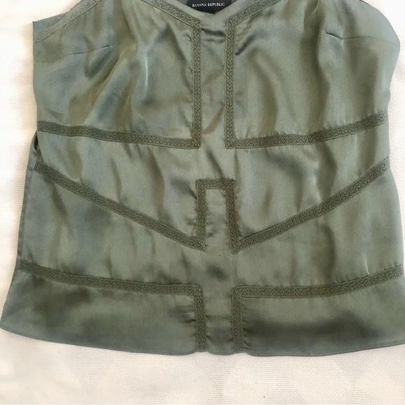 Banana Republic Green Satin Lace Trim camisole cami top blouse M - Picture 3 of 8